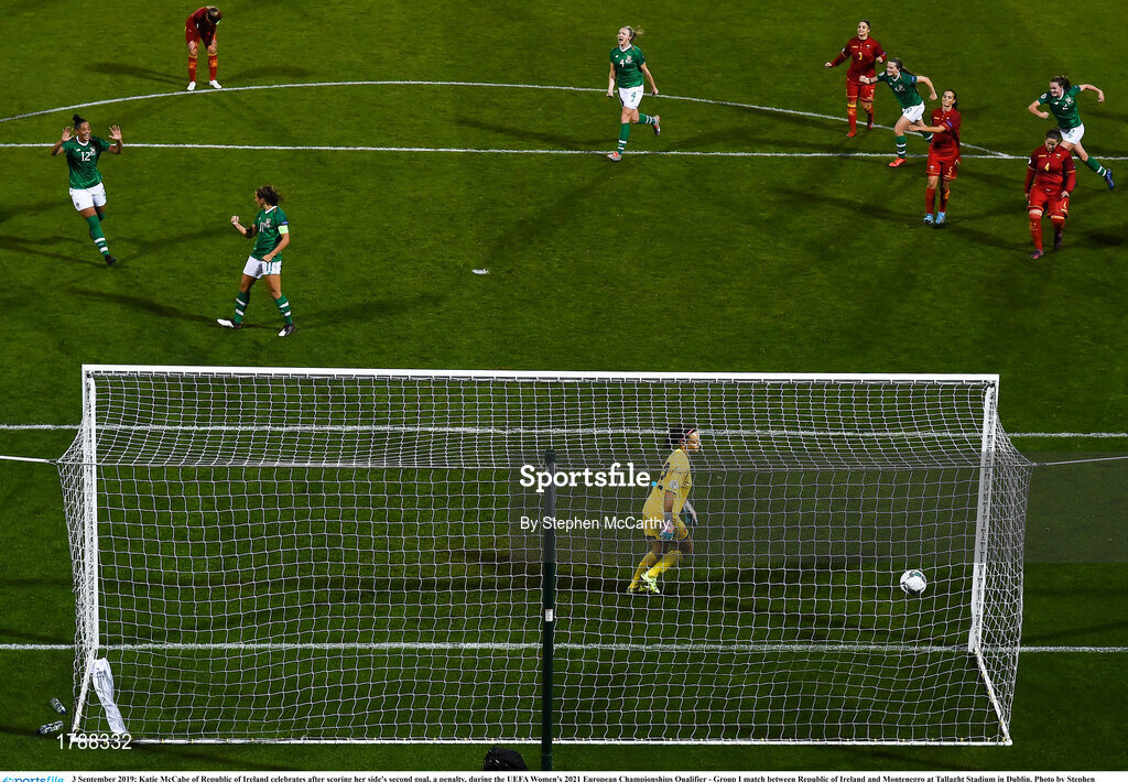 3 September 2019; Katie McCabe of Republic of Ireland celebrates after scoring her side's second goal, a penalty, during the UEFA Women's 2021 European Championships Qualifier - Group I match between Republic of Ireland and Montenegro at Tallaght Stadium in Dublin. Photo by Stephen McCarthy/Sportsfile