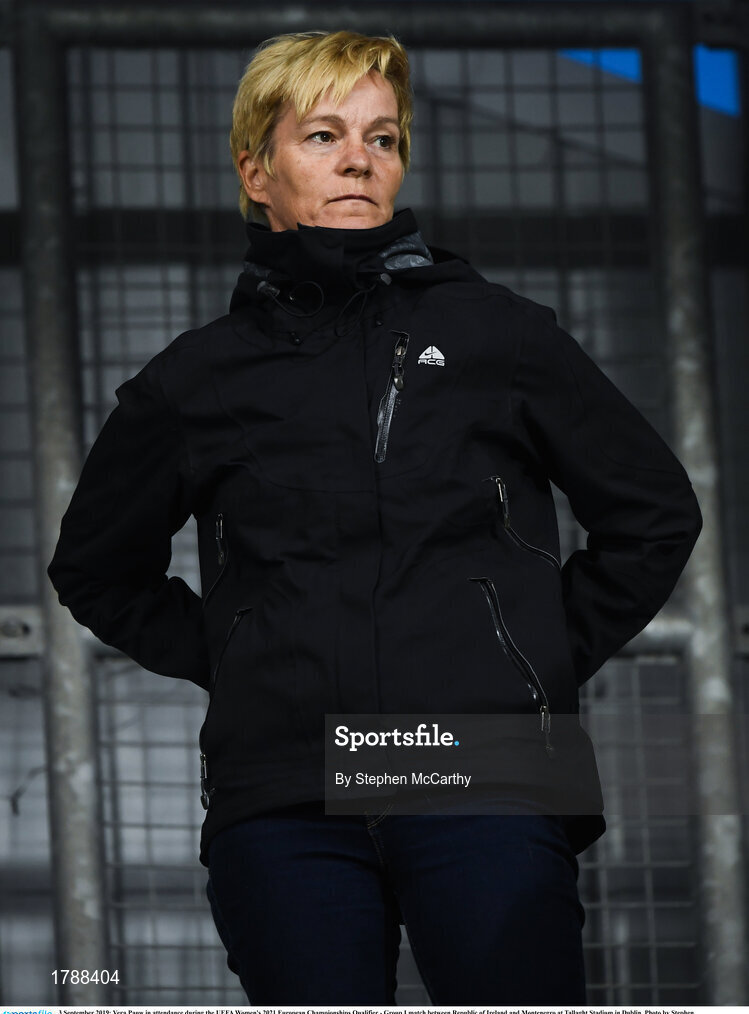 3 September 2019; Vera Pauw in attendance during the UEFA Women's 2021 European Championships Qualifier - Group I match between Republic of Ireland and Montenegro at Tallaght Stadium in Dublin. Photo by Stephen McCarthy/Sportsfile