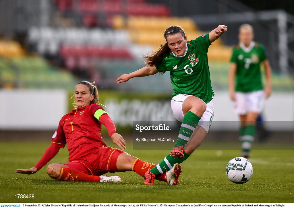 3 September 2019; Tyler Toland of Republic of Ireland and Sladjana Bulatovic of Montenegro during the UEFA Women's 2021 European Championships Qualifier Group I match between Republic of Ireland and Montenegro at Tallaght Stadium in Dublin. Photo by Stephen McCarthy/Sportsfile