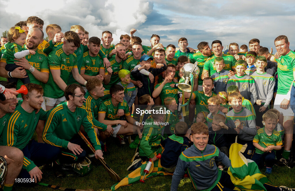 29 September 2019; Dunloy players celebrate with the cup after the Antrim County Senior Club Hurling Final match between Cushendall Ruairí Óg and Dunloy at Ballycastle in Antrim. Photo by Oliver McVeigh/Sportsfile