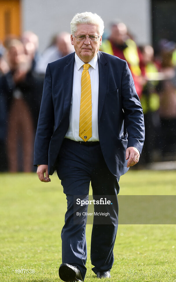29 September 2019; Dr Alaister McDonnell a member of the Antrim All Ireland Senior Hurling final back room team of 1989 that were honoured during half time in the Antrim County Senior Club Hurling Final match between Cushendall Ruairí Óg and Dunloy at Ballycastle in Antrim. Photo by Oliver McVeigh/Sportsfile