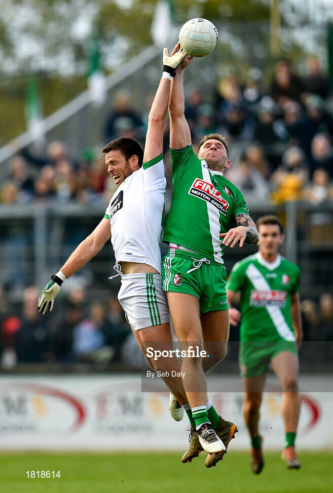 20 October 2019; Cian O'Connor of Moorefield in action against Ciarán McEnerney Aspell of Sarsfields during the Kildare County Senior Club Football Championship Final match between Moorefield and Sarsfields at St Conleth's Park in Newbridge, Kildare. Photo by Seb Daly/Sportsfile