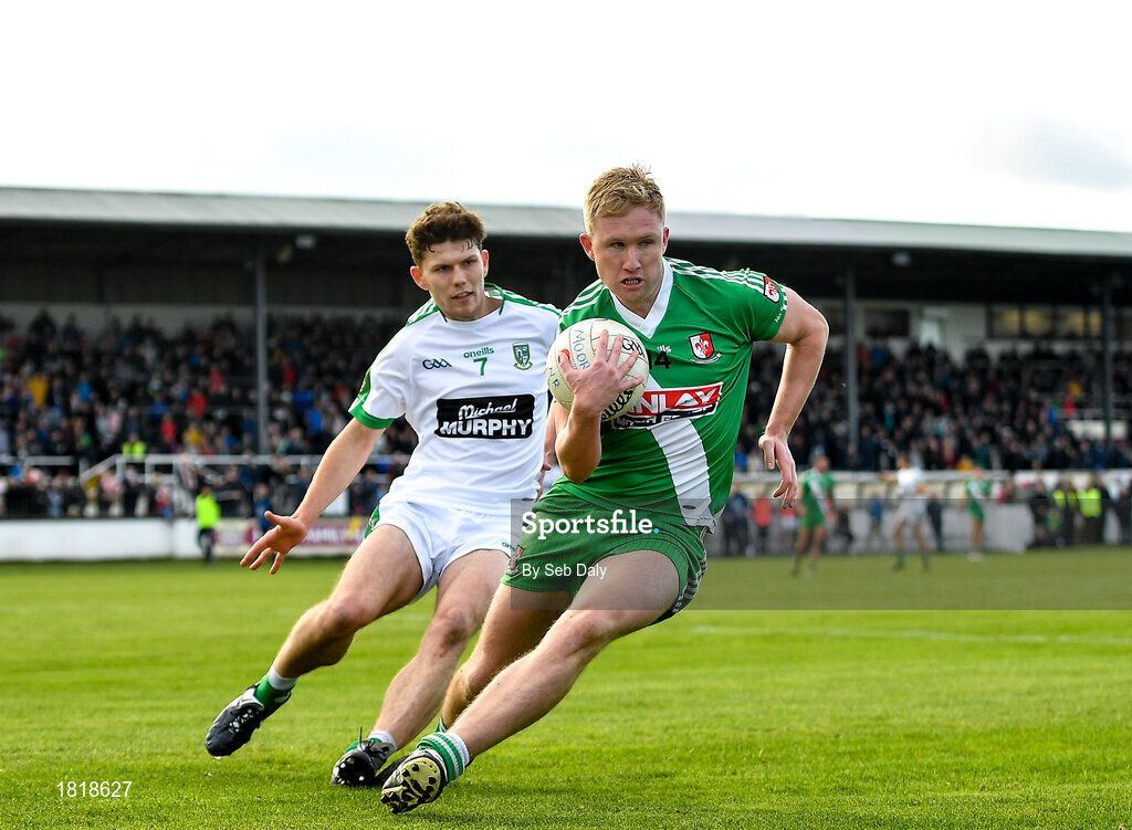 20 October 2019; Ray Cahill of Sarsfields in action against Seán Healy of Moorefield during the Kildare County Senior Club Football Championship Final match between Moorefield and Sarsfields at St Conleth's Park in Newbridge, Kildare. Photo by Seb Daly/Sportsfile