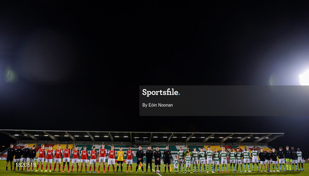 24 October 2019; Players from both teams stand for the playing of Amhrán na bhFiann prior to the SSE Airtricity Under-15 League Final match between Shamrock Rovers and St. Patrick's Athletic at Tallaght Stadium in Dublin. Photo by Eóin Noonan/Sportsfile