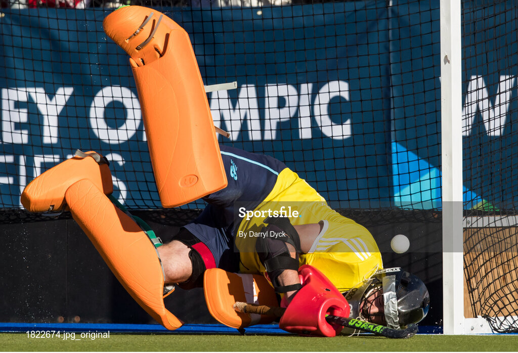 27 October 2019; Ireland goalkeeper David Fizgerald allows a goal to Scott Tupper of Canada during a penalty shot to tie the aggregate score with no time left during the second half of the FIH Men's Olympic Qualifier match at Rutledge Field, in West Vancouver, British Columbia, Canada. The goal forced a shootout where Ireland was defeated by Canada. Photo by Darryl Dyck/Sportsfile