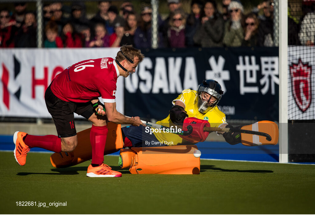 27 October 2019; Ireland goalkeeper David Fizgerald allows a shootout goal to Gordon Johnston of Canada during the FIH Men's Olympic Qualifier match at Rutledge Field, in West Vancouver, British Columbia, Canada. Photo by Darryl Dyck/Sportsfile