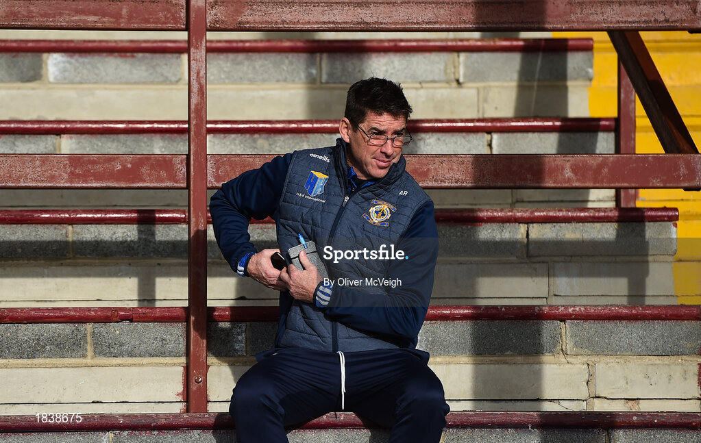 10 November 2019; Ballyboden St Enda's manager Anthony Rainbow finalizing his selection before the AIB Leinster GAA Football Senior Club Championship Quarter-Final match between Newtown Blues and Ballyboden St Enda's at the Gaelic Grounds in Drogheda, Co Louth. Photo by Oliver McVeigh/Sportsfile