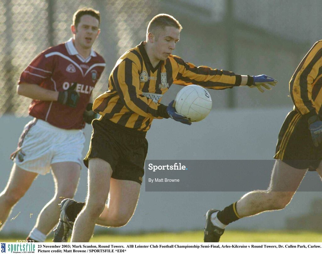 23 November 2003; Mark Scanlon, Round Towers.  AIB Leinster Club Football Championship Semi-Final, Arles-Kilcruise v Round Towers, Dr. Cullen Park, Carlow. Picture credit; Matt Browne / SPORTSFILE *EDI*