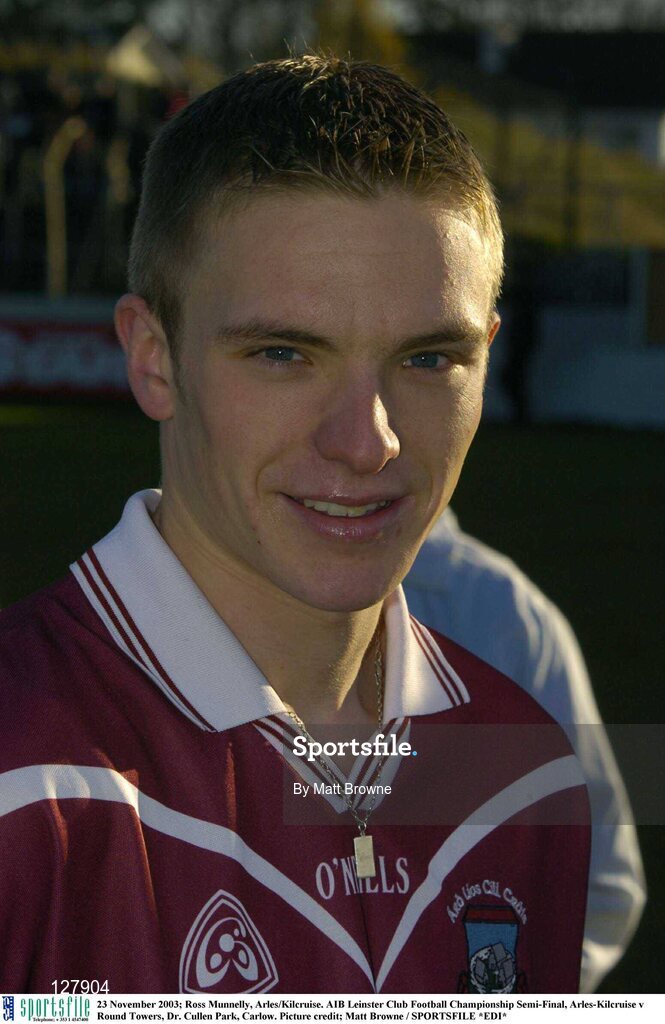 23 November 2003; Ross Munnelly, Arles/Kilcruise. AIB Leinster Club Football Championship Semi-Final, Arles-Kilcruise v Round Towers, Dr. Cullen Park, Carlow. Picture credit; Matt Browne / SPORTSFILE *EDI*