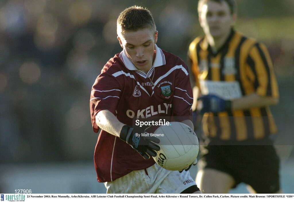 23 November 2003; Ross Munnelly, Arles/Kilcruise. AIB Leinster Club Football Championship Semi-Final, Arles-Kilcruise v Round Towers, Dr. Cullen Park, Carlow. Picture credit; Matt Browne / SPORTSFILE *EDI*