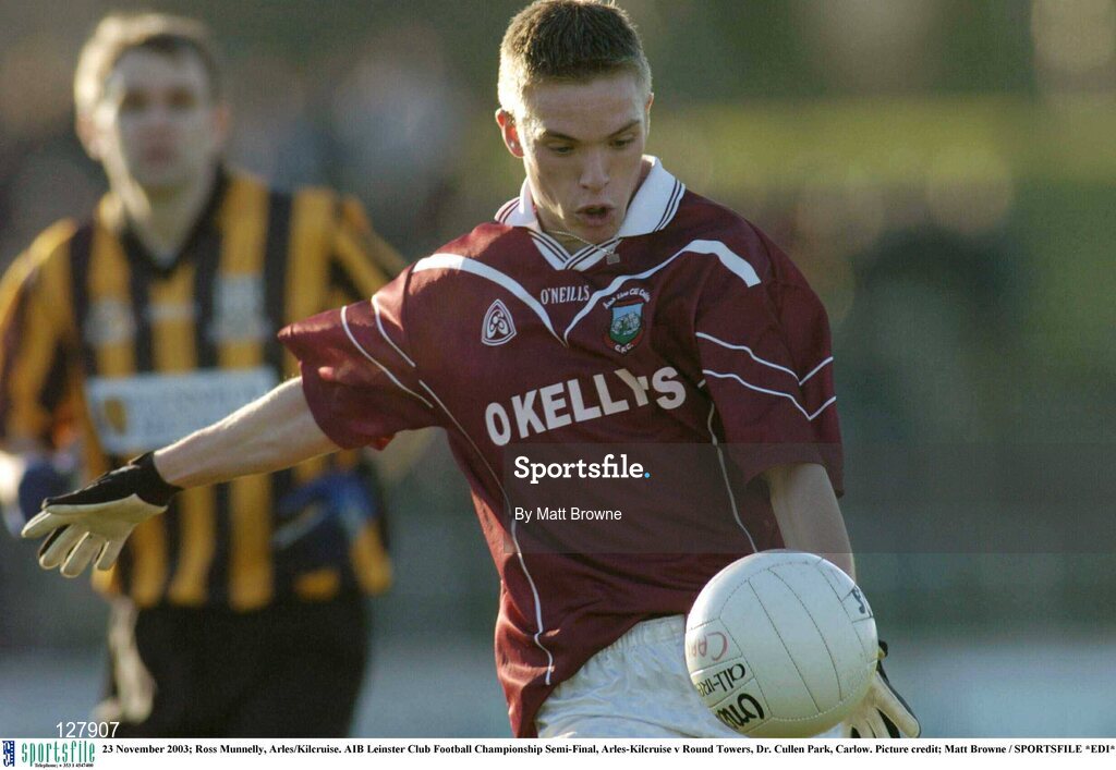 23 November 2003; Ross Munnelly, Arles/Kilcruise. AIB Leinster Club Football Championship Semi-Final, Arles-Kilcruise v Round Towers, Dr. Cullen Park, Carlow. Picture credit; Matt Browne / SPORTSFILE *EDI*