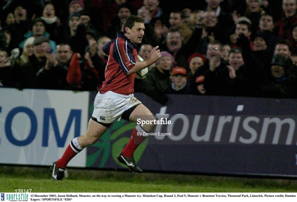 13 December 2003; Jason Holland, Munster, on the way to scoring a Munster try. Heineken Cup, Round 2, Pool 5, Munster v Benetton Treviso, Thomond Park, Limerick. Picture credit; Damien Eagers / SPORTSFILE *EDI*