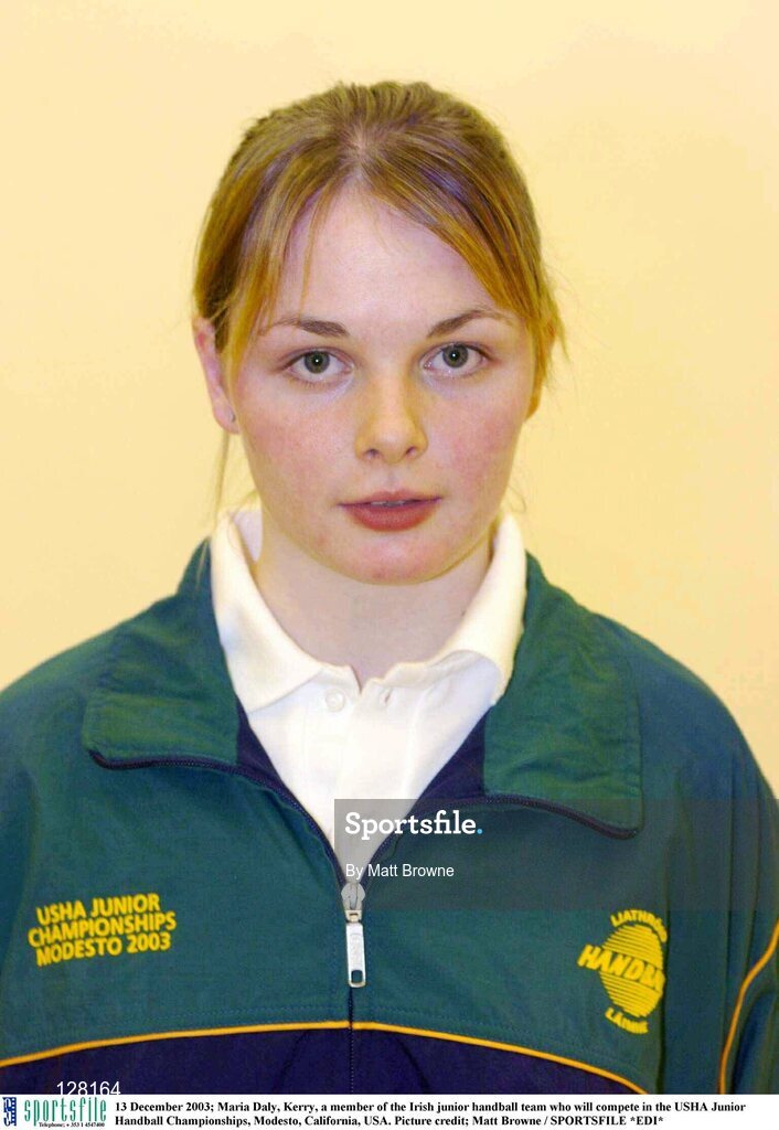 13 December 2003; Maria Daly, Kerry, a member of the Irish junior handball team who will compete in the USHA Junior Handball Championships, Modesto, California, USA. Picture credit; Matt Browne / SPORTSFILE *EDI*