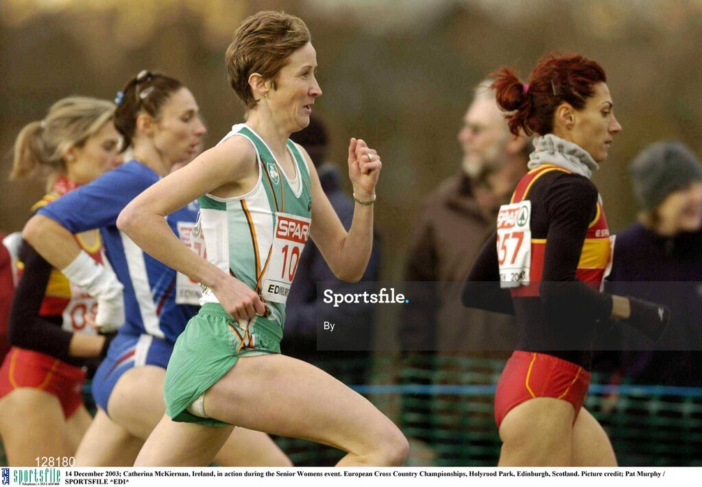 14 December 2003; Catherina McKiernan, Ireland, in action during the Senior Womens event. European Cross Country Championships, Holyrood Park, Edinburgh, Scotland. Picture credit; Pat Murphy / SPORTSFILE *** Local Caption ***  *EDI*