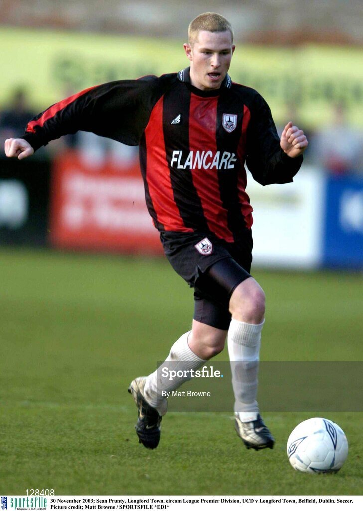 30 November 2003; Sean Prunty, Longford Town. eircom League Premier Division, UCD v Longford Town, Belfield, Dublin. Soccer. Picture credit; Matt Browne / SPORTSFILE *EDI*