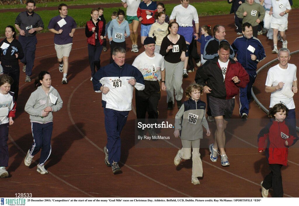 25 December 2003; 'Compeditors' at the start of one of the many 'Goal Mile' races on Christmas Day. Athletics. Belfield, UCD, Dublin. Picture credit; Ray McManus / SPORTSFILE *EDI*