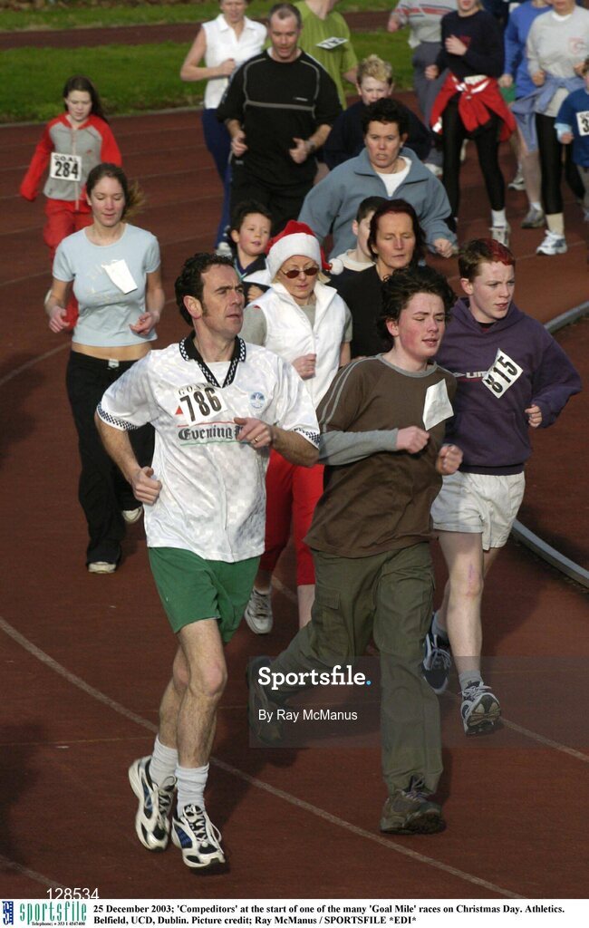 25 December 2003; 'Compeditors' at the start of one of the many 'Goal Mile' races on Christmas Day. Athletics. Belfield, UCD, Dublin. Picture credit; Ray McManus / SPORTSFILE *EDI*
