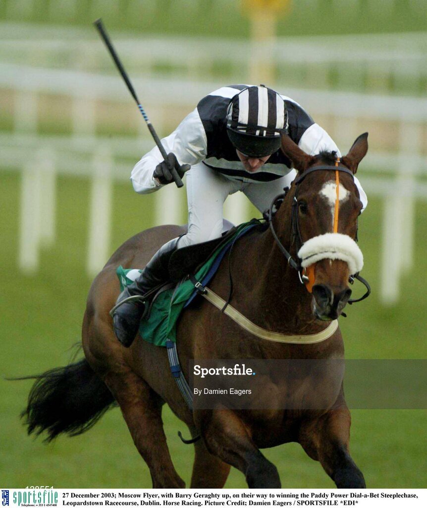 27 December 2003; Moscow Flyer, with Barry Geraghty up, on their way to winning the Paddy Power Dial-a-Bet Steeplechase, Leopardstown Racecourse, Dublin. Horse Racing. Picture Credit; Damien Eagers / SPORTSFILE *EDI*