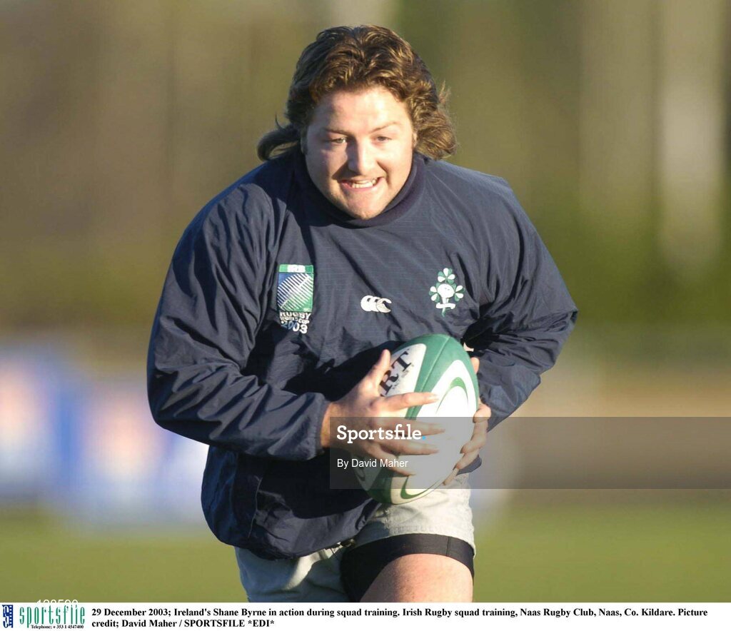 29 December 2003; Ireland's Shane Byrne in action during squad training. Irish Rugby squad training, Naas Rugby Club, Naas, Co. Kildare. Picture credit; David Maher / SPORTSFILE *EDI*