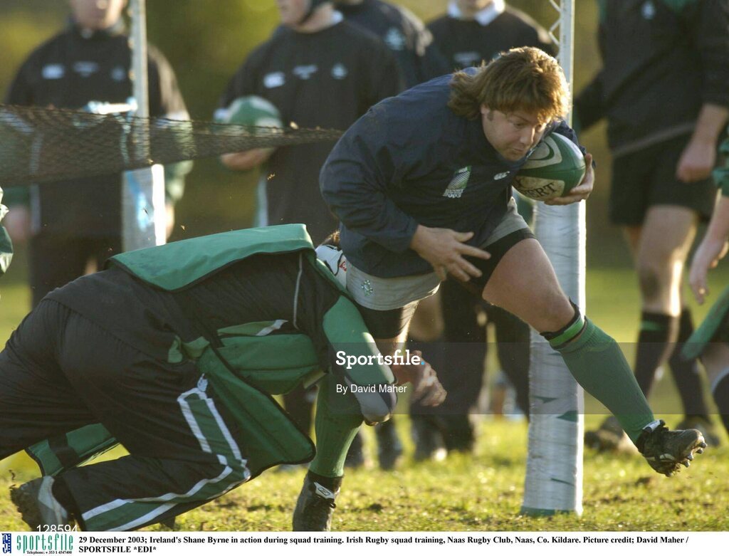29 December 2003; Ireland's Shane Byrne in action during squad training. Irish Rugby squad training, Naas Rugby Club, Naas, Co. Kildare. Picture credit; David Maher / SPORTSFILE *EDI*