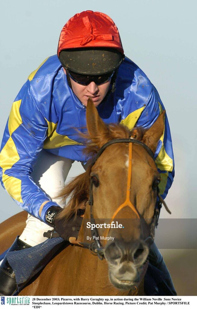 28 December 2003; Pizarro, with Barry Geraghty up, in action during the William Neville & Sons Novice Steeplechase, Leopardstown Racecourse, Dublin. Horse Racing. Picture Credit; Pat Murphy / SPORTSFILE *EDI*