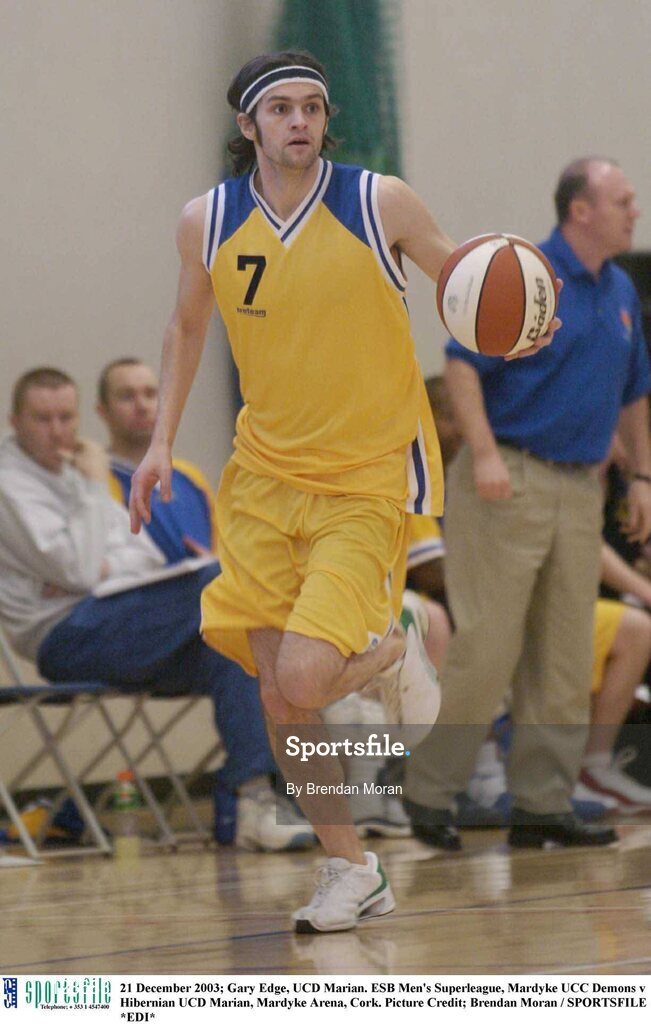 21 December 2003; Gary Edge, UCD Marian. ESB Men's Superleague, Mardyke UCC Demons v Hibernian UCD Marian, Mardyke Arena, Cork. Picture Credit; Brendan Moran / SPORTSFILE *EDI*