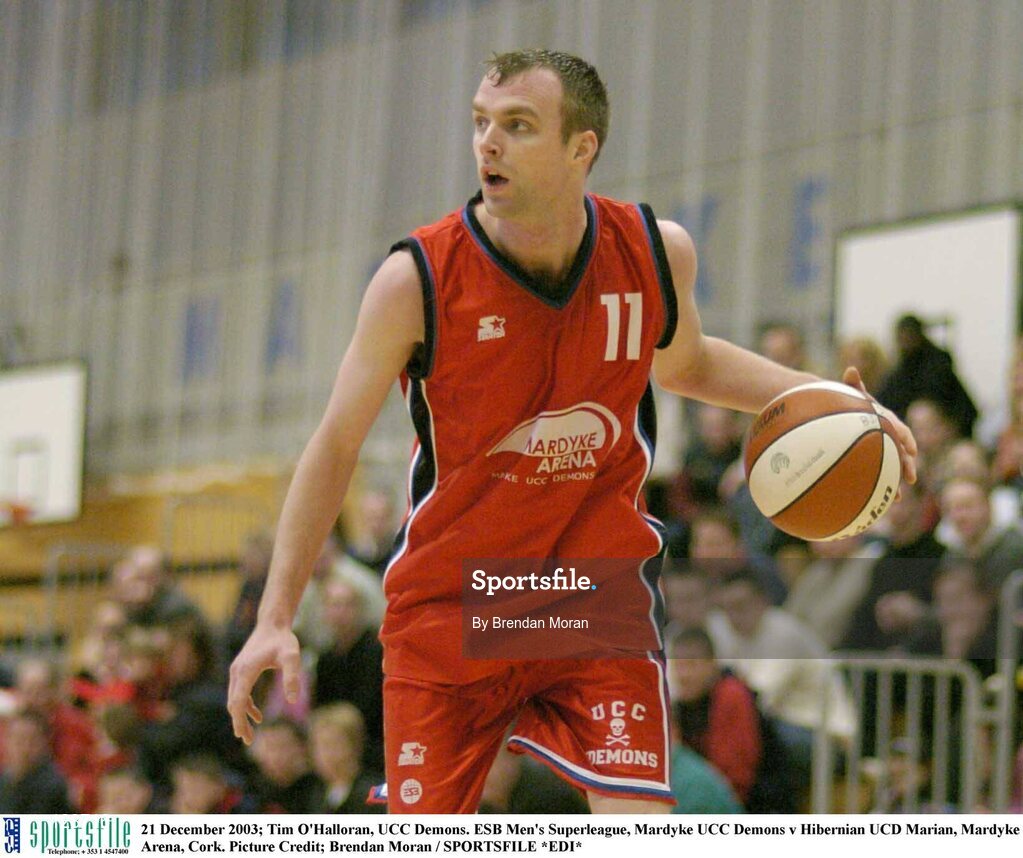 21 December 2003; Tim O'Halloran, UCC Demons. ESB Men's Superleague, Mardyke UCC Demons v Hibernian UCD Marian, Mardyke Arena, Cork. Picture Credit; Brendan Moran / SPORTSFILE *EDI*