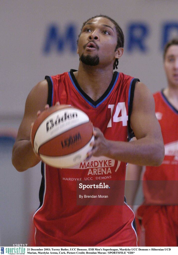 21 December 2003; Torrey Butler, UCC Demons. ESB Men's Superleague, Mardyke UCC Demons v Hibernian UCD Marian, Mardyke Arena, Cork. Picture Credit; Brendan Moran / SPORTSFILE *EDI*