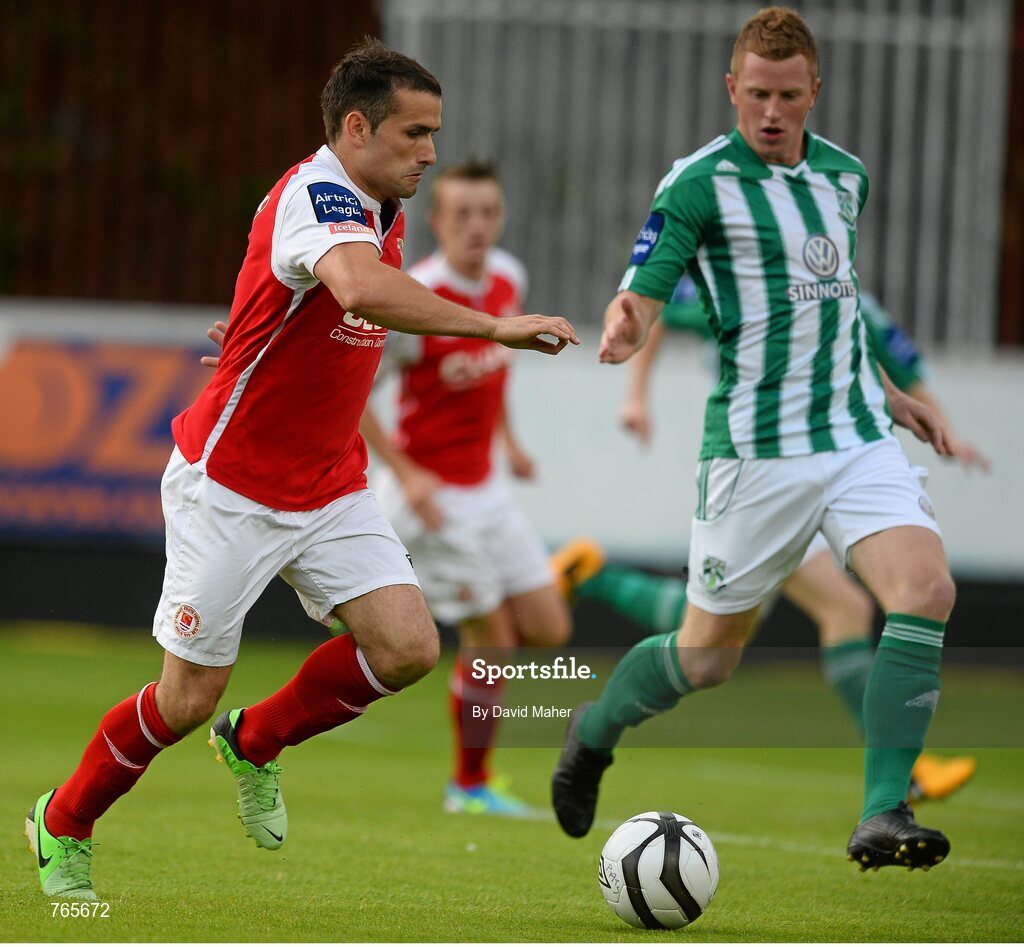 28 June 2013; Christy Fagan, St. Patrick’s Athletic, in action against Shane O'Connor, Bray Wanderers. Airtricity League Premier Division, St. Patrick’s Athletic v Bray Wanderers, Richmond Park, Dublin. Picture credit: David Maher / SPORTSFILE