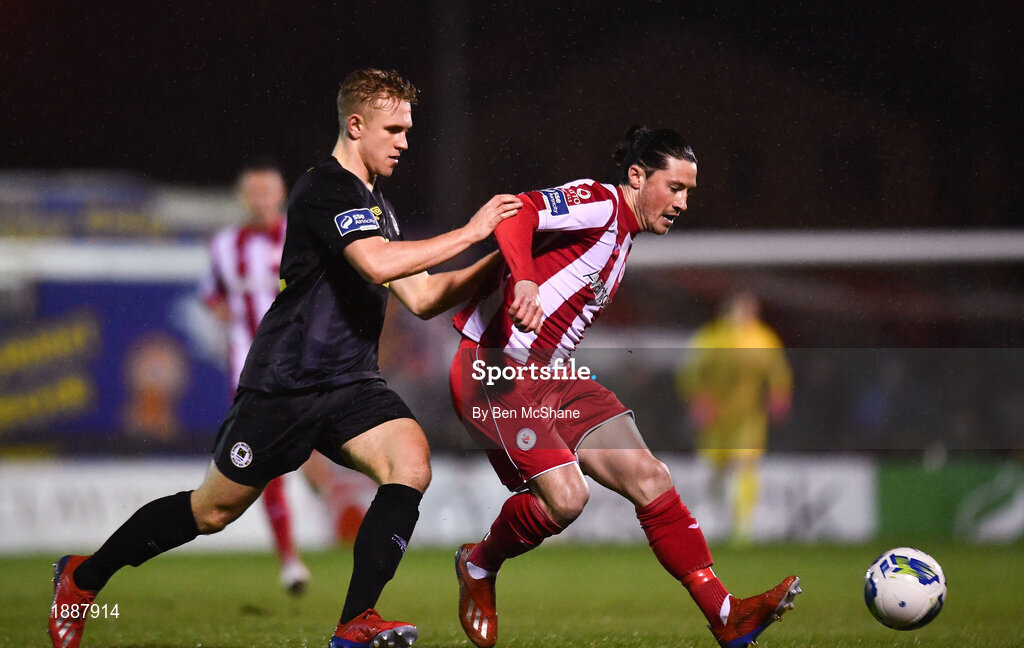 21 February 2020; Ronan Coughlan of Sligo Rovers in action against Oliver Younger of St Patrick's Athletic during the SSE Airtricity League Premier Division match between Sligo Rovers and St. Patrick's Athletic at The Showgrounds in Sligo. Photo by Ben McShane/Sportsfile