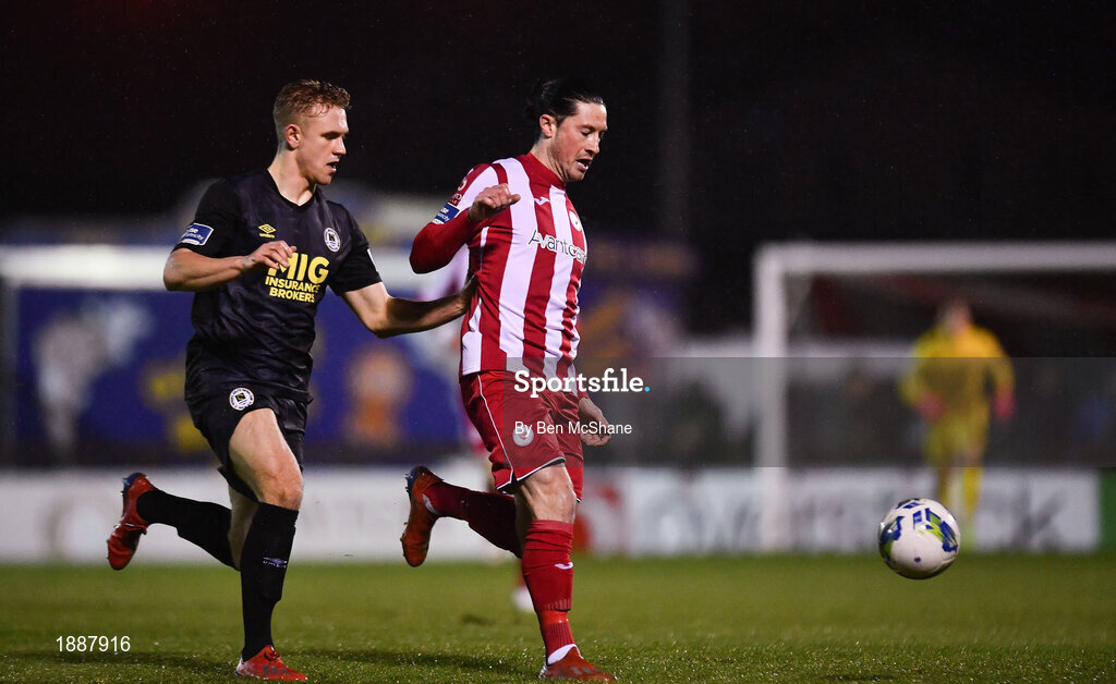 21 February 2020; Ronan Coughlan of Sligo Rovers in action against Oliver Younger of St Patrick's Athletic during the SSE Airtricity League Premier Division match between Sligo Rovers and St. Patrick's Athletic at The Showgrounds in Sligo. Photo by Ben McShane/Sportsfile