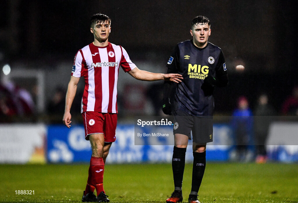 21 February 2020; Ronan Hale of St Patrick's Athletic and Niall Morahan of Sligo Rovers during the SSE Airtricity League Premier Division match between Sligo Rovers and St. Patrick's Athletic at The Showgrounds in Sligo. Photo by Ben McShane/Sportsfile