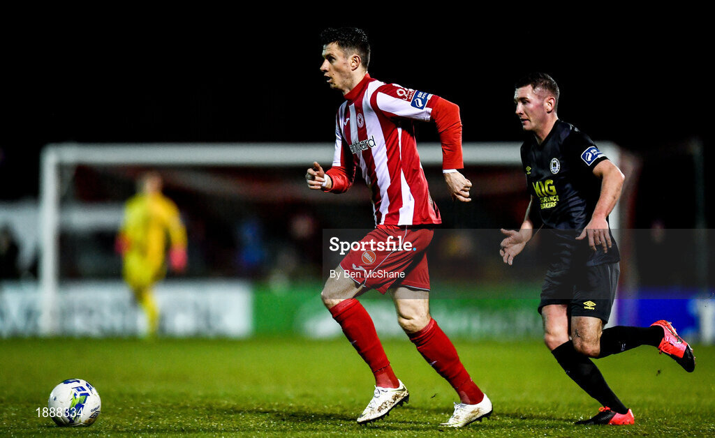 21 February 2020; Johnny Dunleavy of Sligo Rovers and James Doona of St Patrick's Athletic during the SSE Airtricity League Premier Division match between Sligo Rovers and St. Patrick's Athletic at The Showgrounds in Sligo. Photo by Ben McShane/Sportsfile