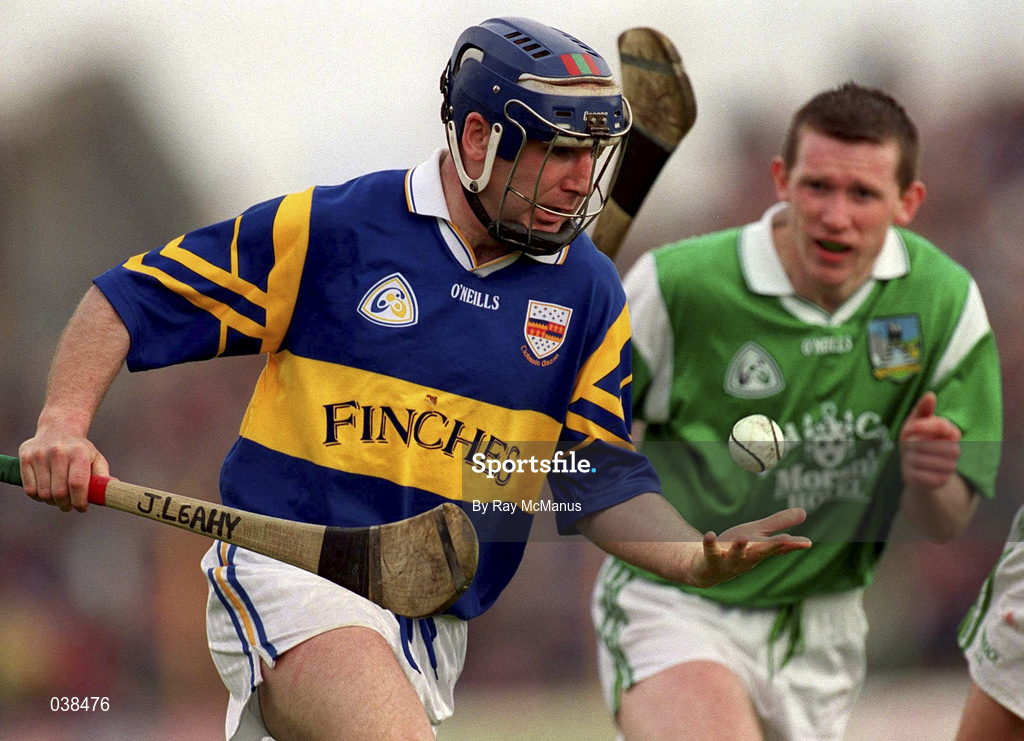 30 April 2000; John Leahy, Tipperary, Hurling. Photo by Ray McManus/Sportsfile