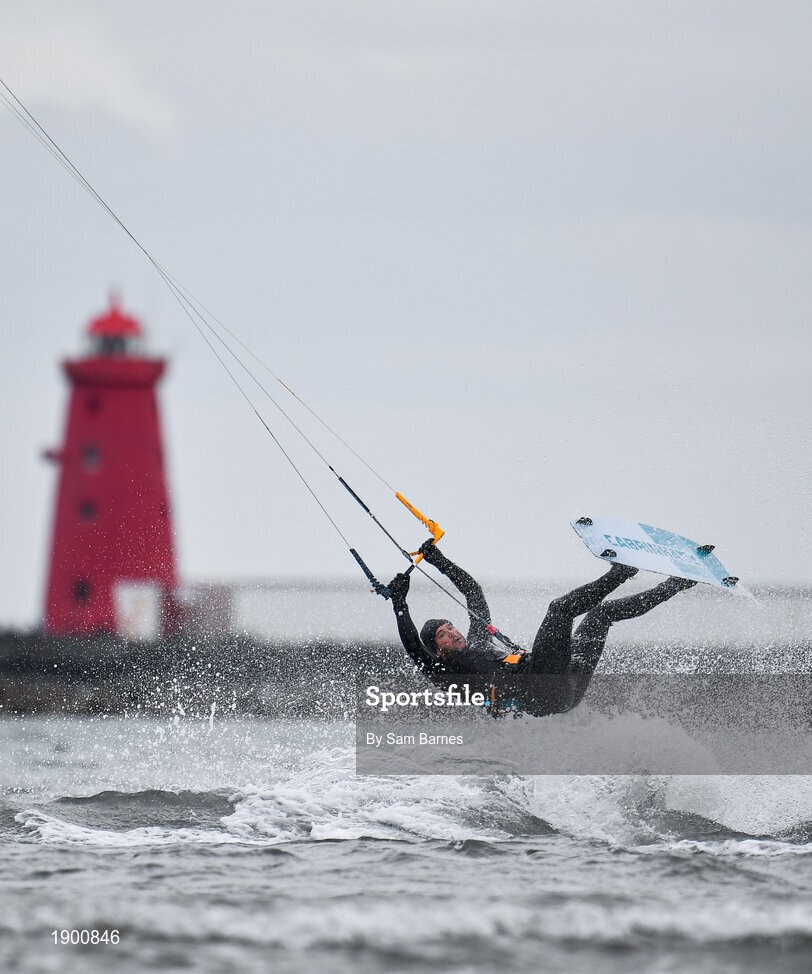 16 March 2020; A general view of a kitesurfer on Dollymount Strand in Clontarf, Dublin. Photo by Sam Barnes/Sportsfile