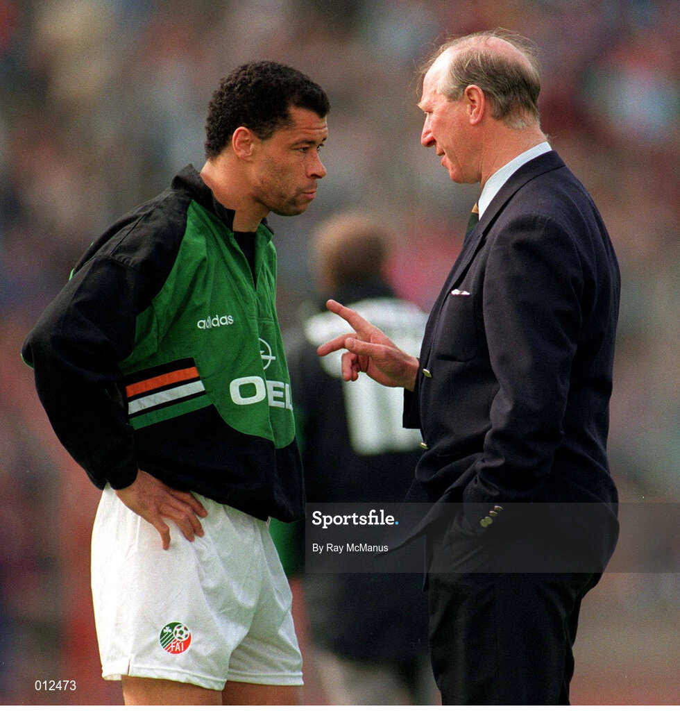 29 May 1994; Jack Charlton has a word with Paul McGrath during the International Friendly match between Republic of Ireland and Germany at Stuttgart in Germany. Photo by Ray McManus/Sportsfile