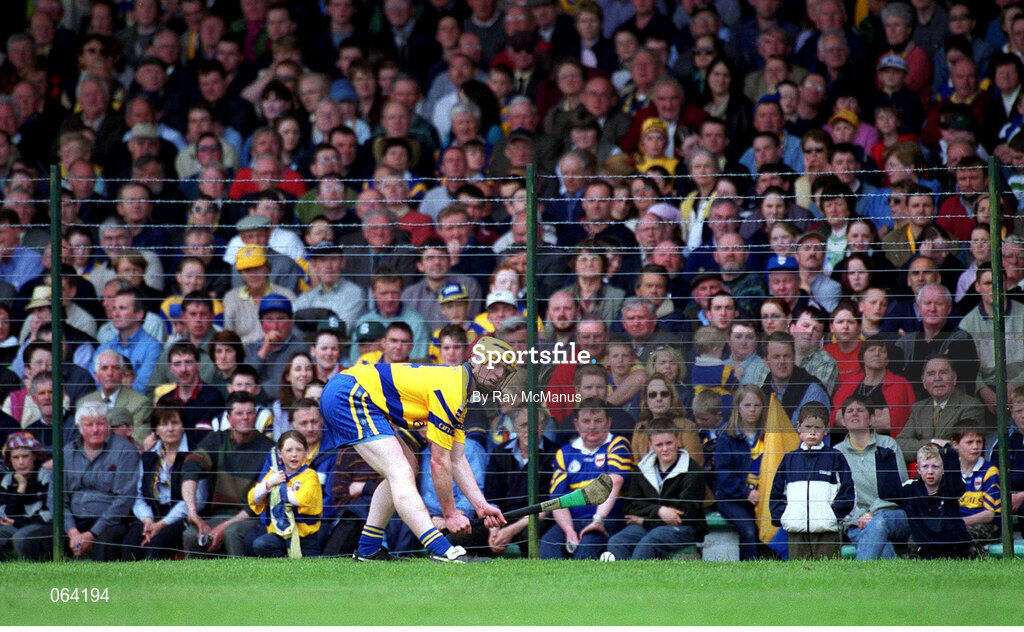6 May 2001; Niall Gilligan of Clare prepares to take a free during the Allianz National Hurling League Final between Tipperary and Clare at the Gaelic Grounds in Limerick. Photo by Ray McManus/Sportsfile