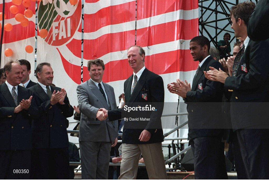 7 July 1994; Jack Charlton shakes hands with Minster for Sport Liam Alward TD at the Phoenix Park when the Republic of Ireland team returned from the 1994 World Cup in the USA. Photo by David Maher/Sportsfile
