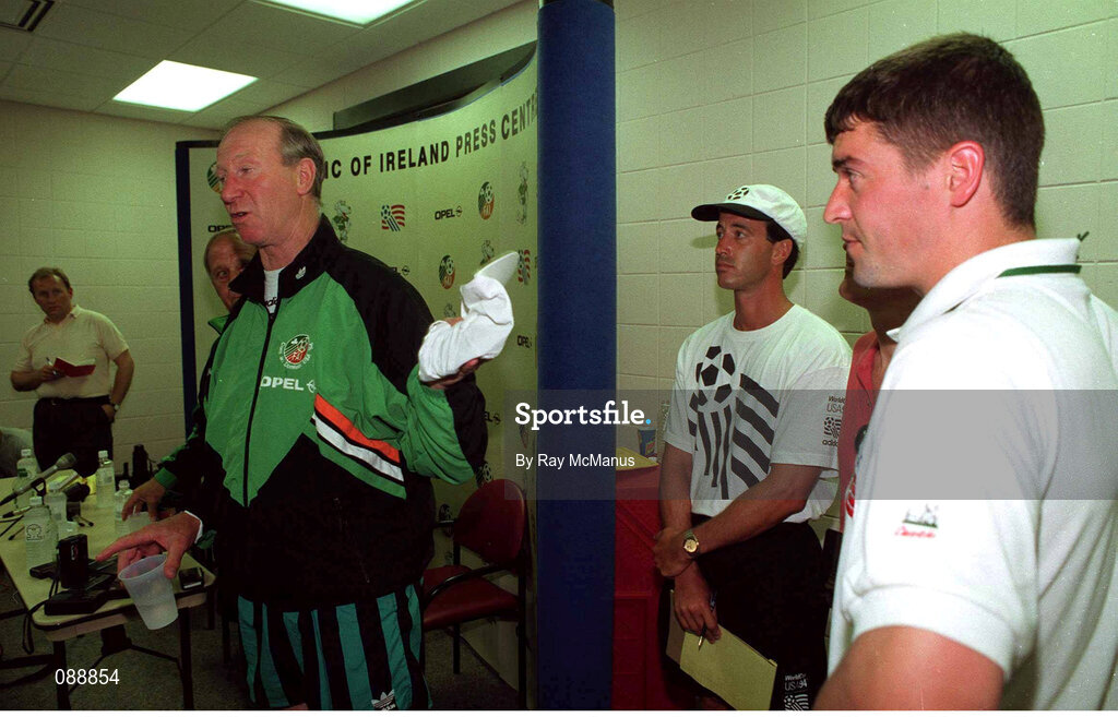 June 1994; Republic of Ireland manager Jack Charlton pictured at a press conference to confirm that there had been no difference of opinion between his Assistant Manager Maurice Setters and Roy Keane, right, during the USA '94 campaign. Soccer. Photo by Ray McManus/Sportsfile