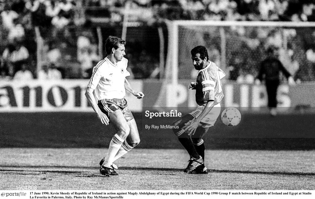 17 June 1990; Kevin Sheedy of Republic of Ireland in action against Magdy Abdelghany of Egypt during the FIFA World Cup 1990 Group F match between Republic of Ireland and Egypt at Stadio La Favorita in Palermo, Italy. Photo by Ray McManus/Sportsfile