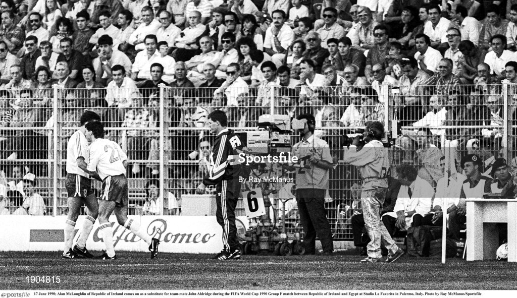 17 June 1990; Alan McLoughlin of Republic of Ireland comes on as a substitute for team-mate John Aldridge during the FIFA World Cup 1990 Group F match between Republic of Ireland and Egypt at Stadio La Favorita in Palermo, Italy. Photo by Ray McManus/Sportsfile