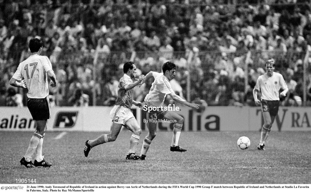 21 June 1990; Andy Townsend of Republic of Ireland in action against Berry van Aerle of Netherlands during the FIFA World Cup 1990 Group F match between Republic of Ireland and Netherlands at Stadio La Favorita in Palermo, Italy. Photo by Ray McManus/Sportsfile