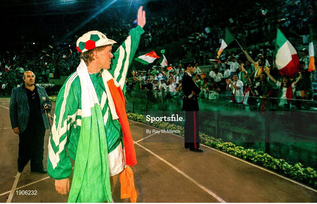 30 June 1990; Steve Staunton of Republic of Ireland waves to supporters after the FIFA World Cup 1990 Quarter-Final match between Italy and Republic of Ireland at the Stadio Olimpico in Rome, Italy. Photo by Ray McManus/Sportsfile