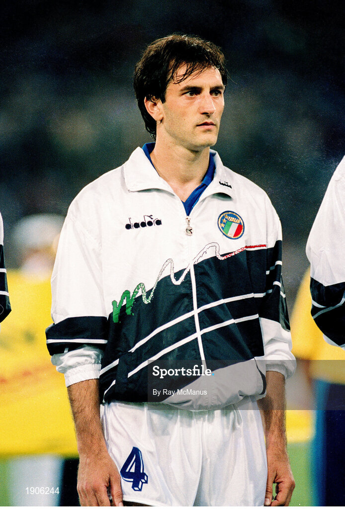 30 June 1990; Luigi Di Agostini of Italy prior to the FIFA World Cup 1990 Quarter-Final match between Italy and Republic of Ireland at the Stadio Olimpico in Rome, Italy. Photo by Ray McManus/Sportsfile