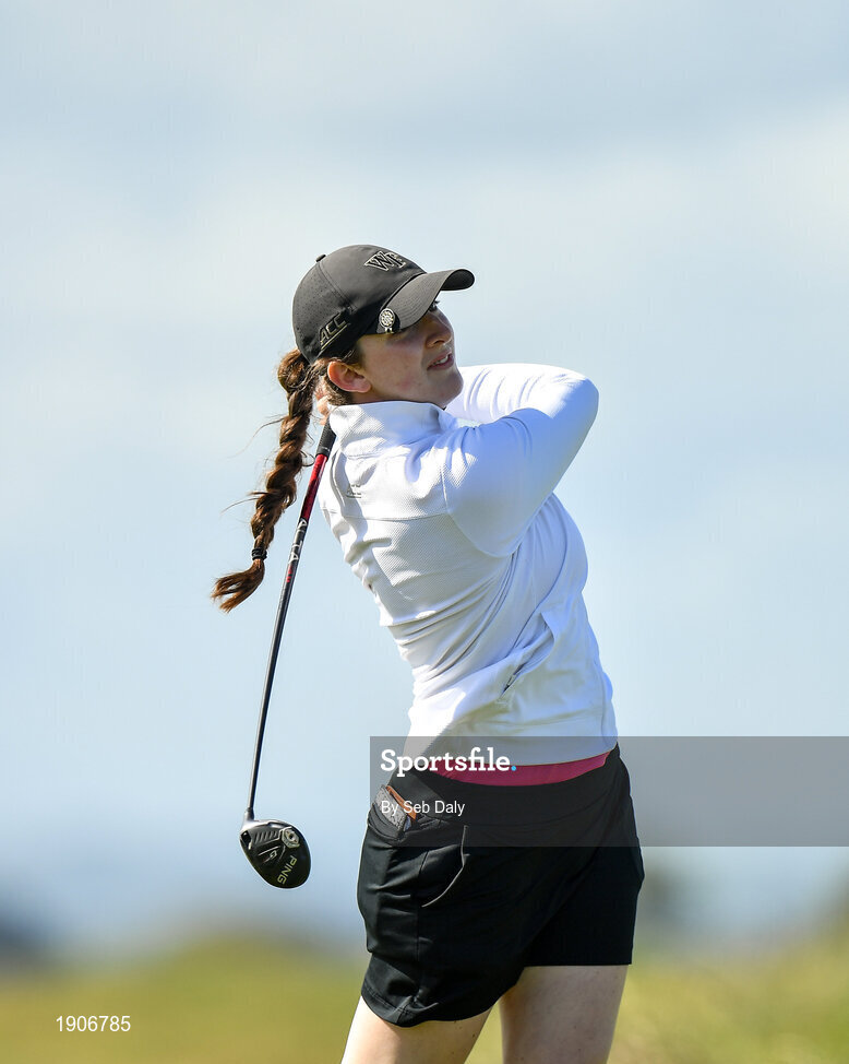 6 July 2020; Lauren Walsh watches her tee shot on the first during the Flogas Irish Scratch Series at the Seapoint Golf Club in Termonfeckin, Louth. Photo by Seb Daly/Sportsfile