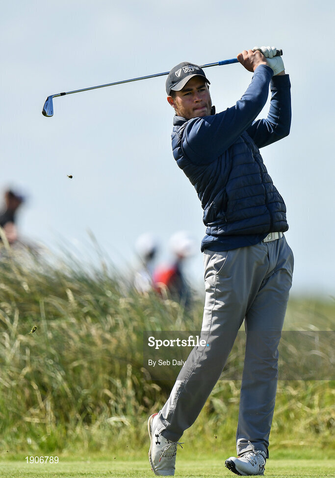 6 July 2020; Charlie Denvir watches his tee shot on the first during the Flogas Irish Scratch Series at the Seapoint Golf Club in Termonfeckin, Louth. Photo by Seb Daly/Sportsfile