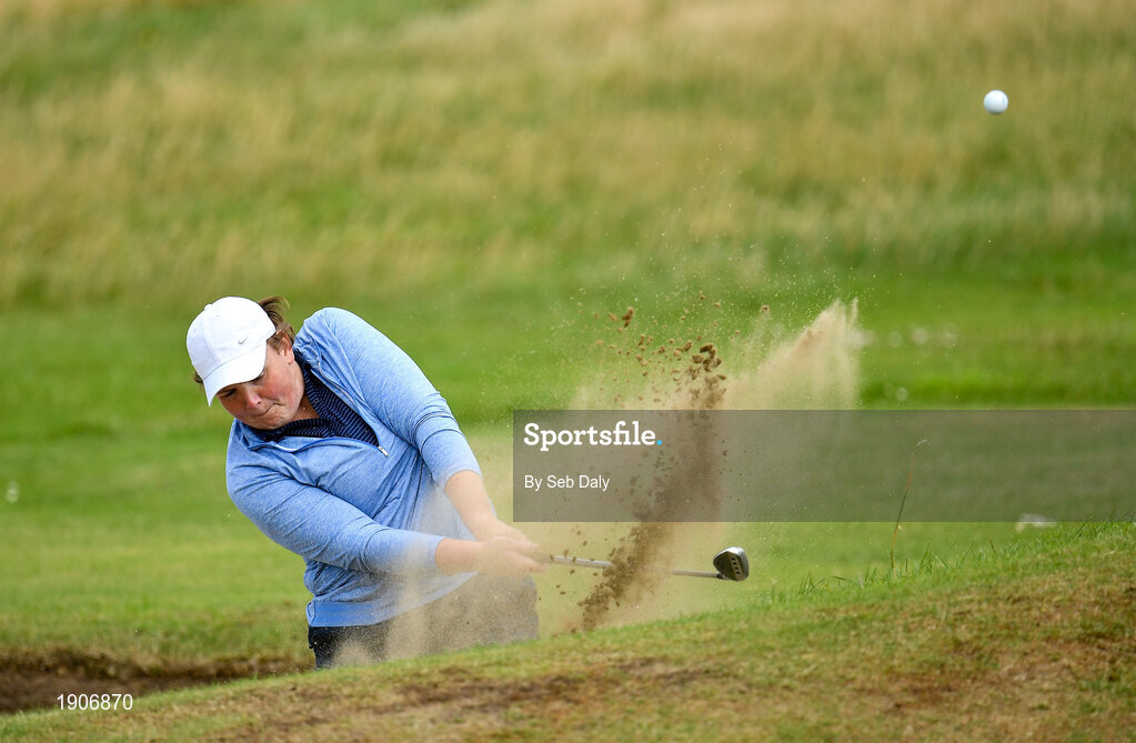 6 July 2020; Louise Coffee plays from the bunker onto the 10th green during the Flogas Irish Scratch Series at the Seapoint Golf Club in Termonfeckin, Louth. Photo by Seb Daly/Sportsfile