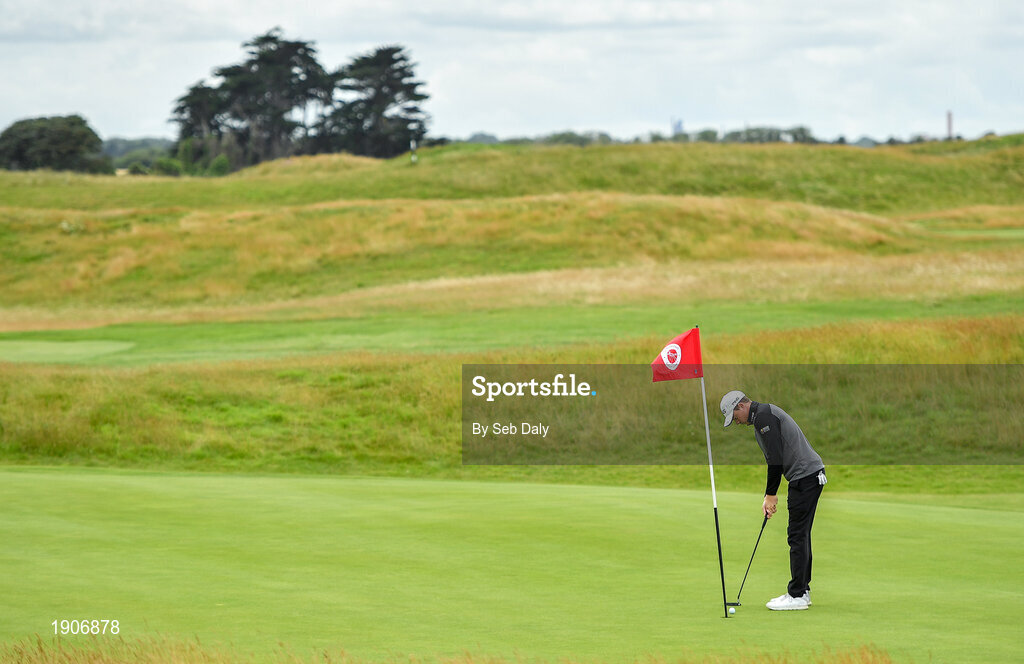 6 July 2020; Stuart Grehan putts on the 10th green during the Flogas Irish Scratch Series at the Seapoint Golf Club in Termonfeckin, Louth. Photo by Seb Daly/Sportsfile