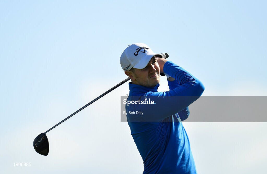 6 July 2020; Sam Deevey watches his tee shot on the 10th during the Flogas Irish Scratch Series at the Seapoint Golf Club in Termonfeckin, Louth. Photo by Seb Daly/Sportsfile