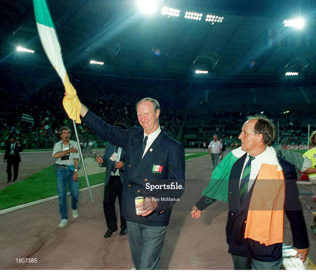 30 June 1990; Republic of ?Ireland manager Jack Charlton waves to the supporters following his side's defeat in the FIFA World Cup 1990 Quarter-Final between Italy and Republic of Ireland at the Stadio Olimpico in Rome, Italy. Photo by Ray McManus/Sportsfile